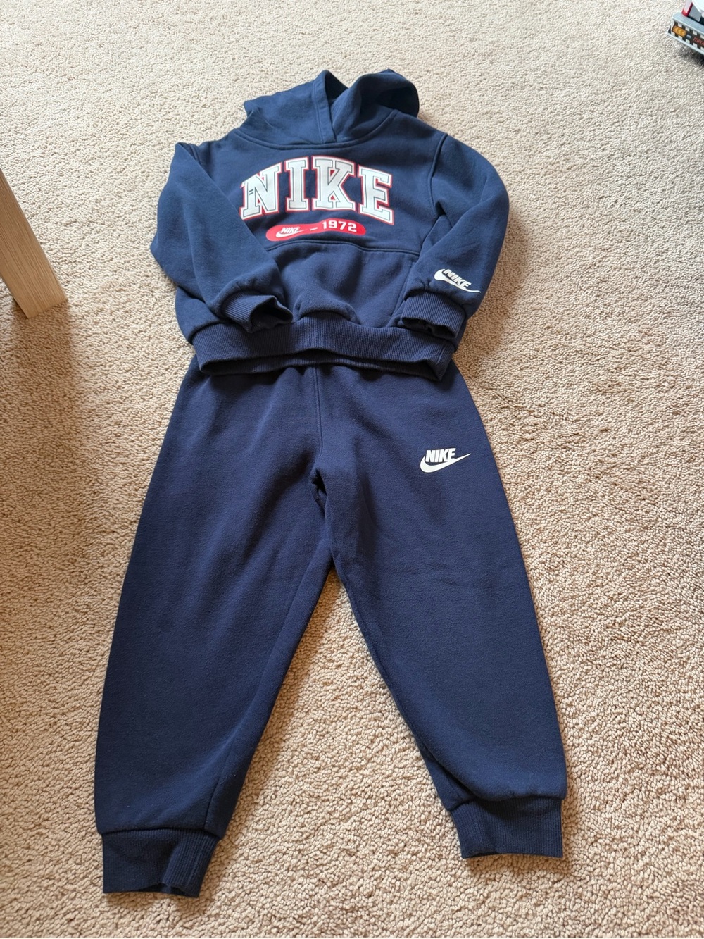 Nike Kids Navy & White Logo Hoodie and Jogger Set